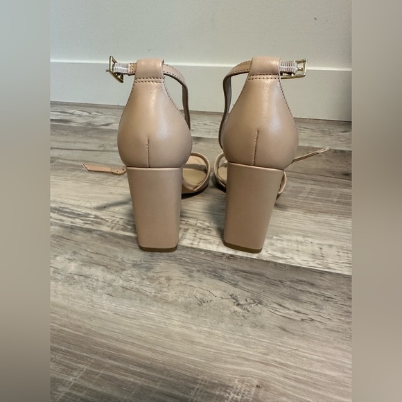 ALDO heels - size 6.5 - Picture 3 of 3